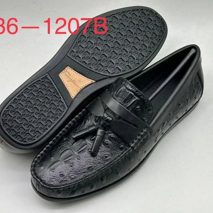 Exclusive foot wears
