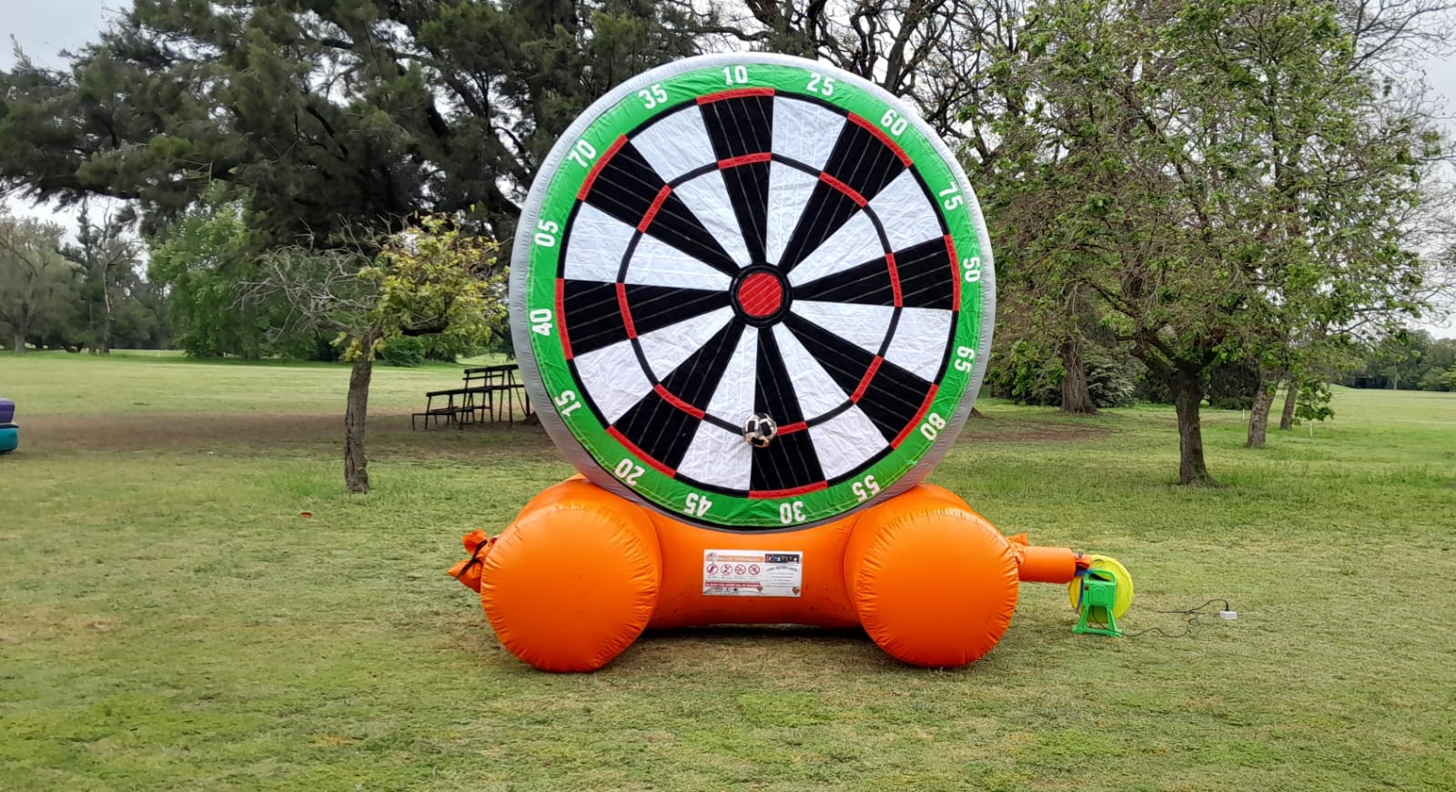 Dardo y Basquet 2 juegos  en 1