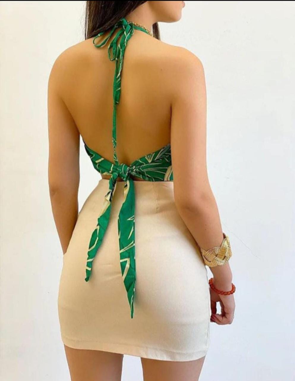 Cropped Débora