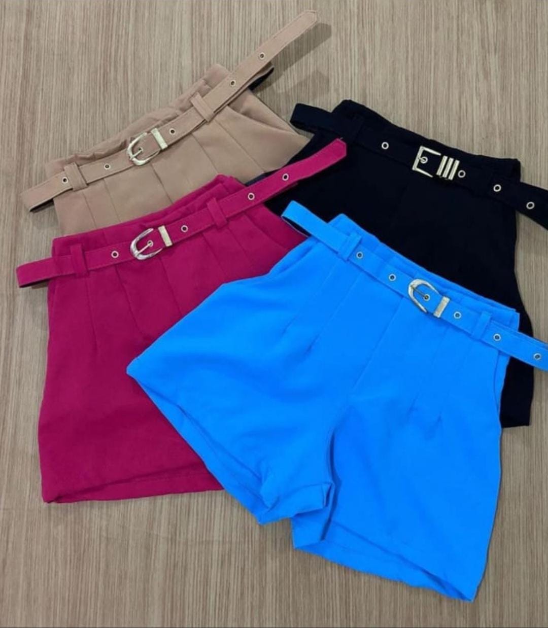 Shorts alfaiataria com Cinto