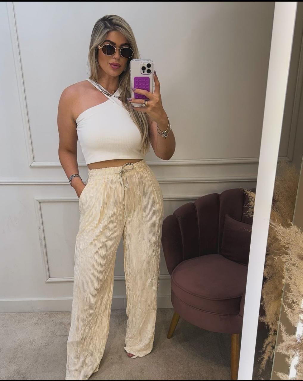 Calça Pantalona Plissada Acetinada