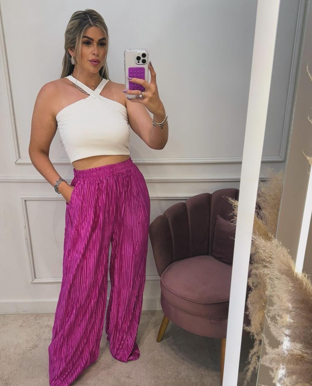 Calça Pantalona Plissada Acetinada