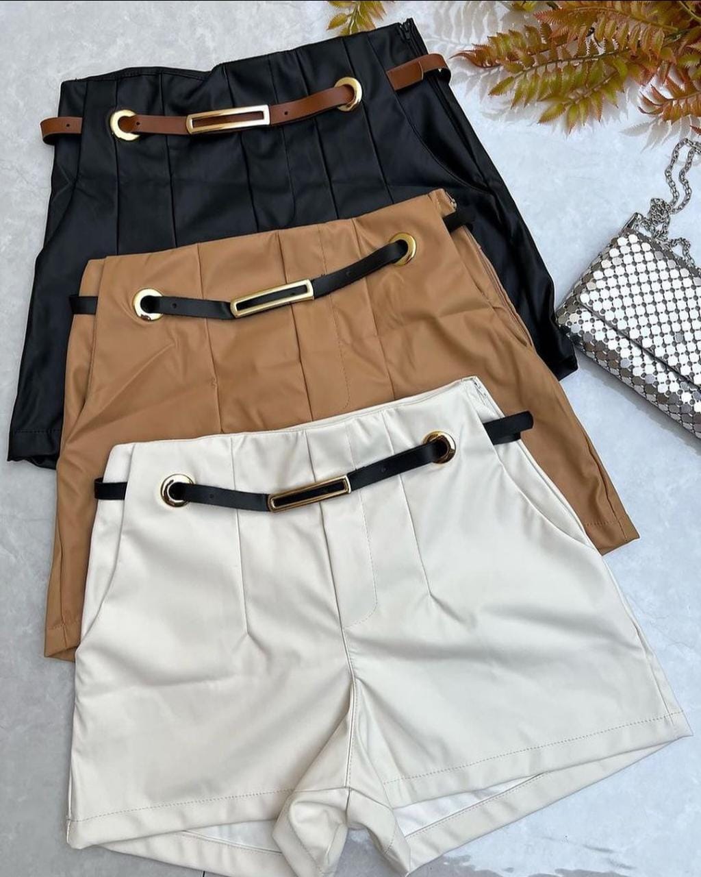 Short Corino Social