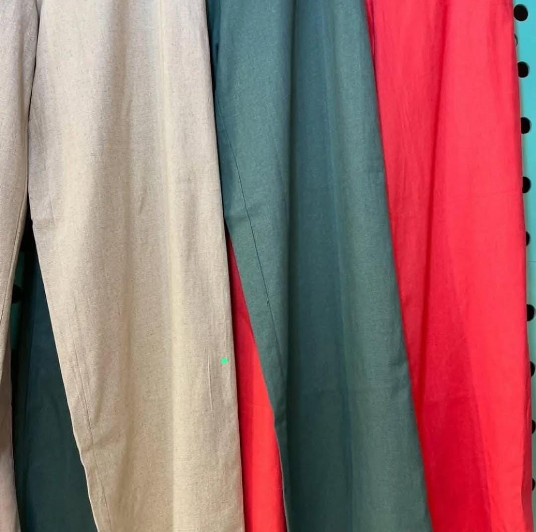 Calça Pantalona em Linho