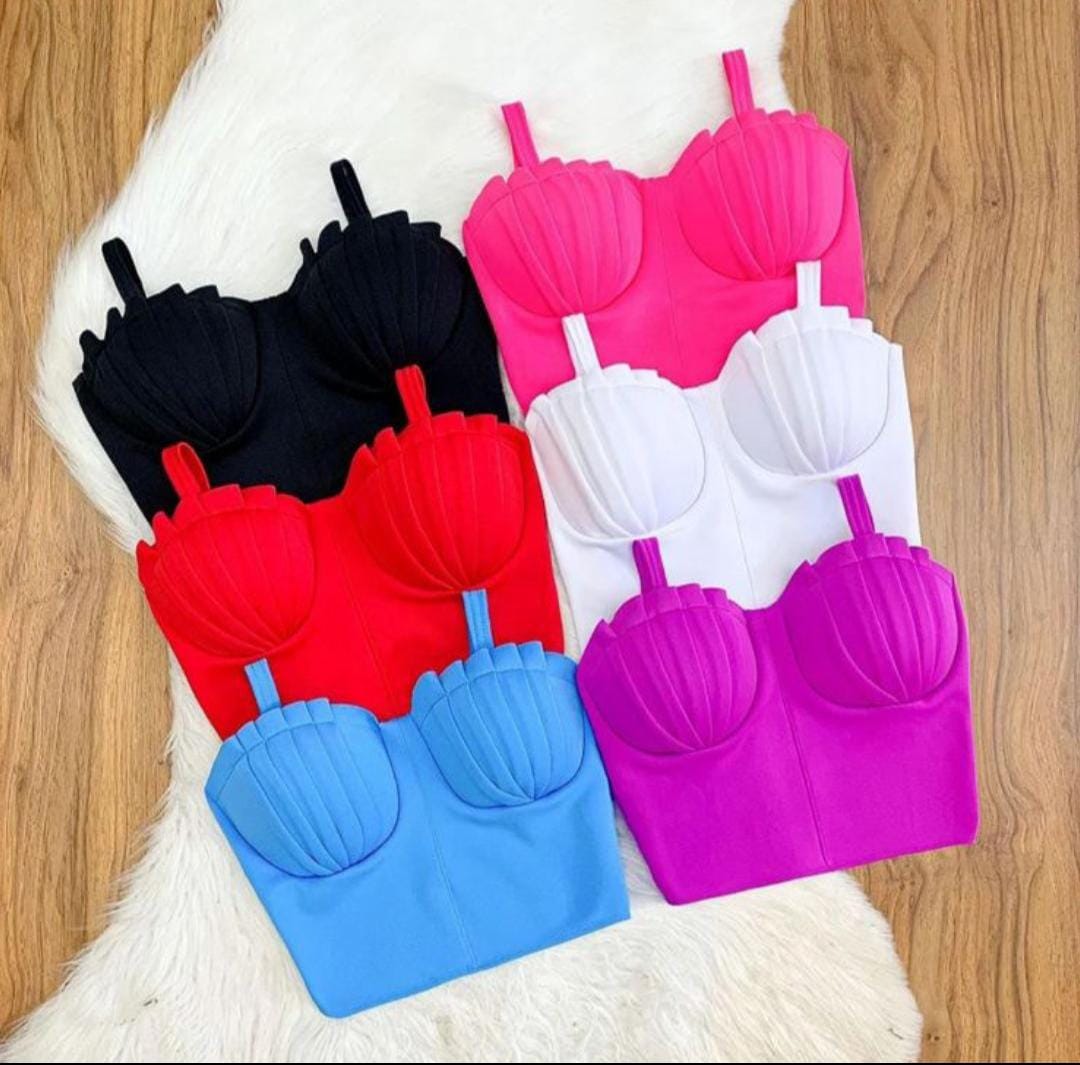 Cropped Flavia