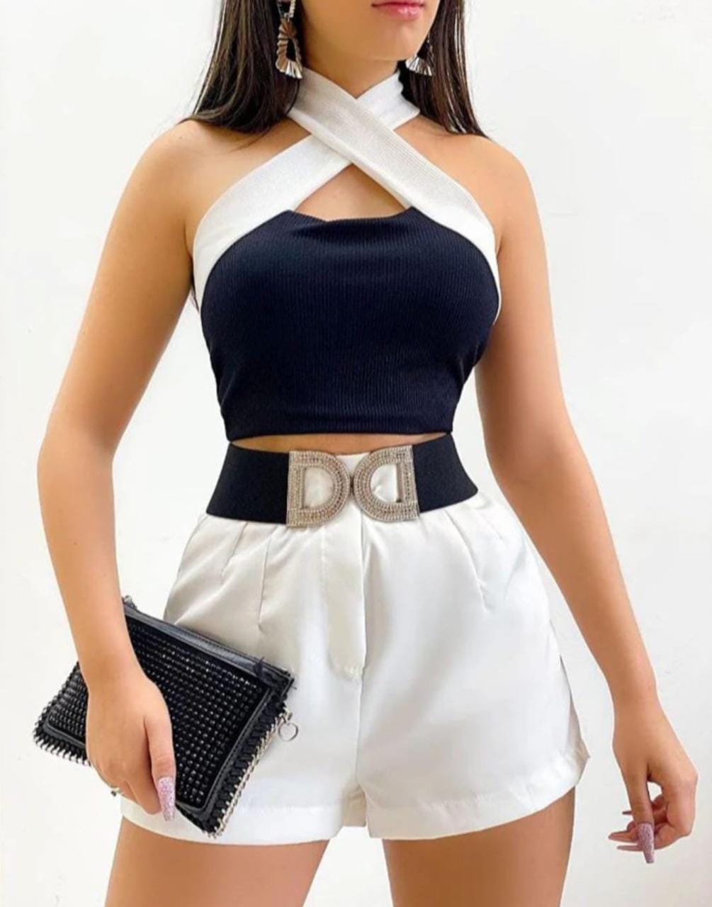 Cropped com decote halter