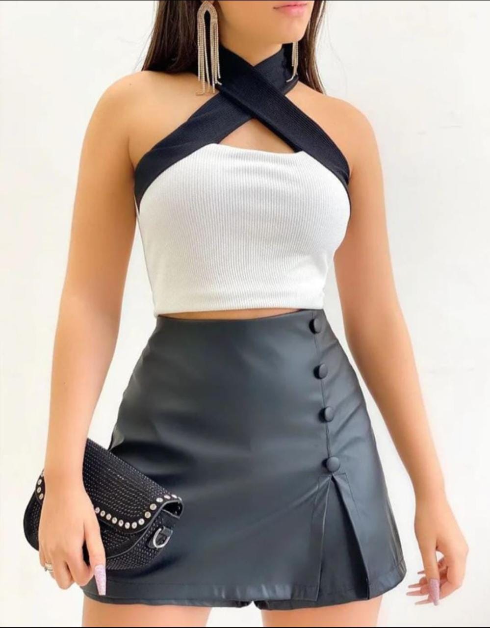 Cropped com decote halter