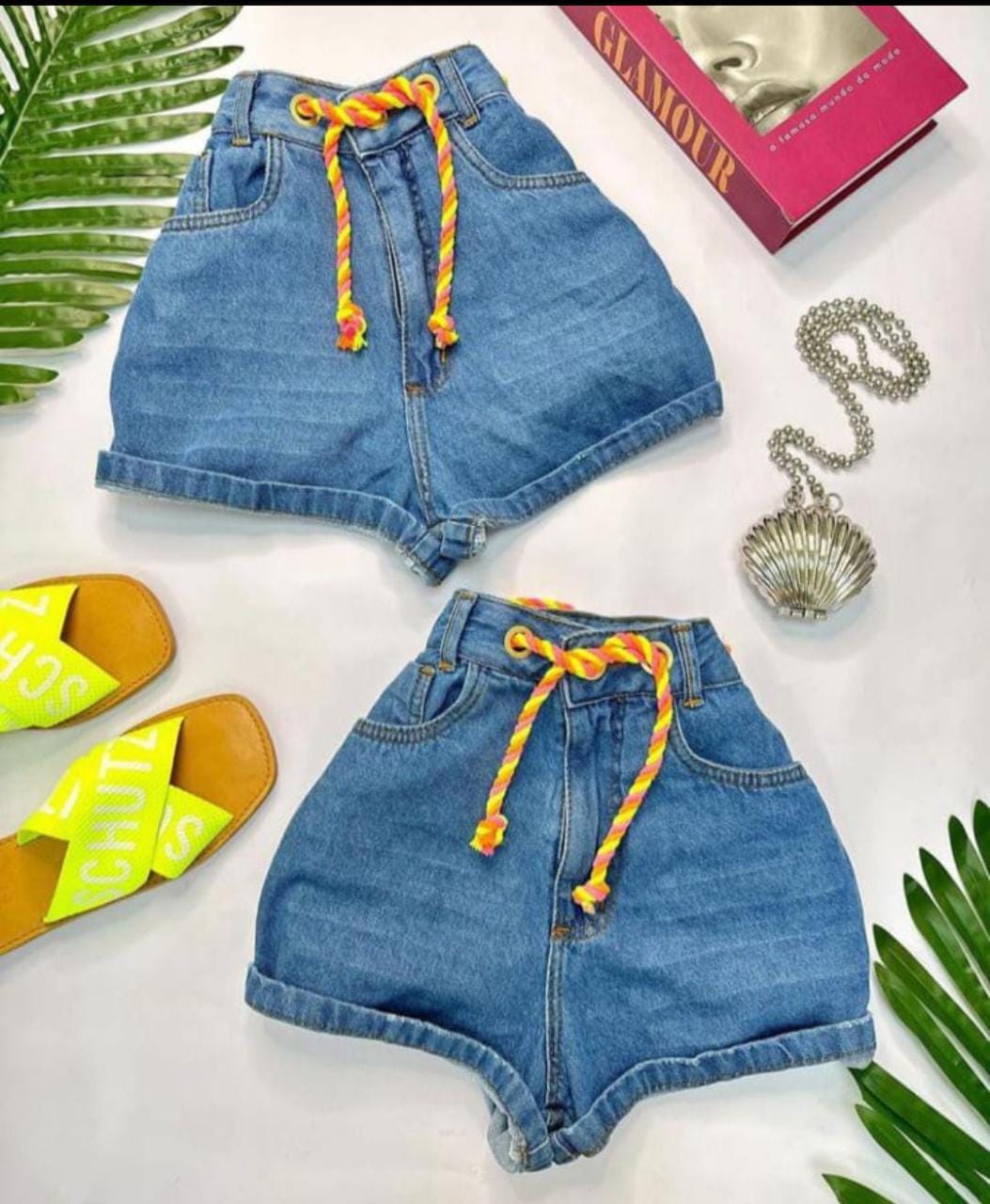 Short Jeans com Cordao