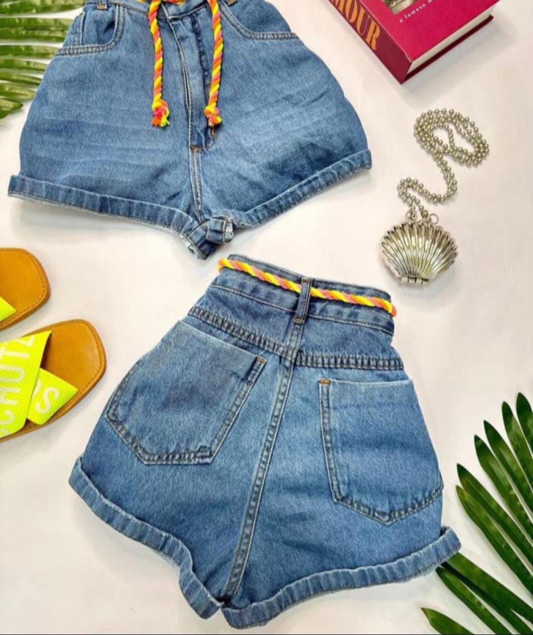 Short Jeans com Cordao